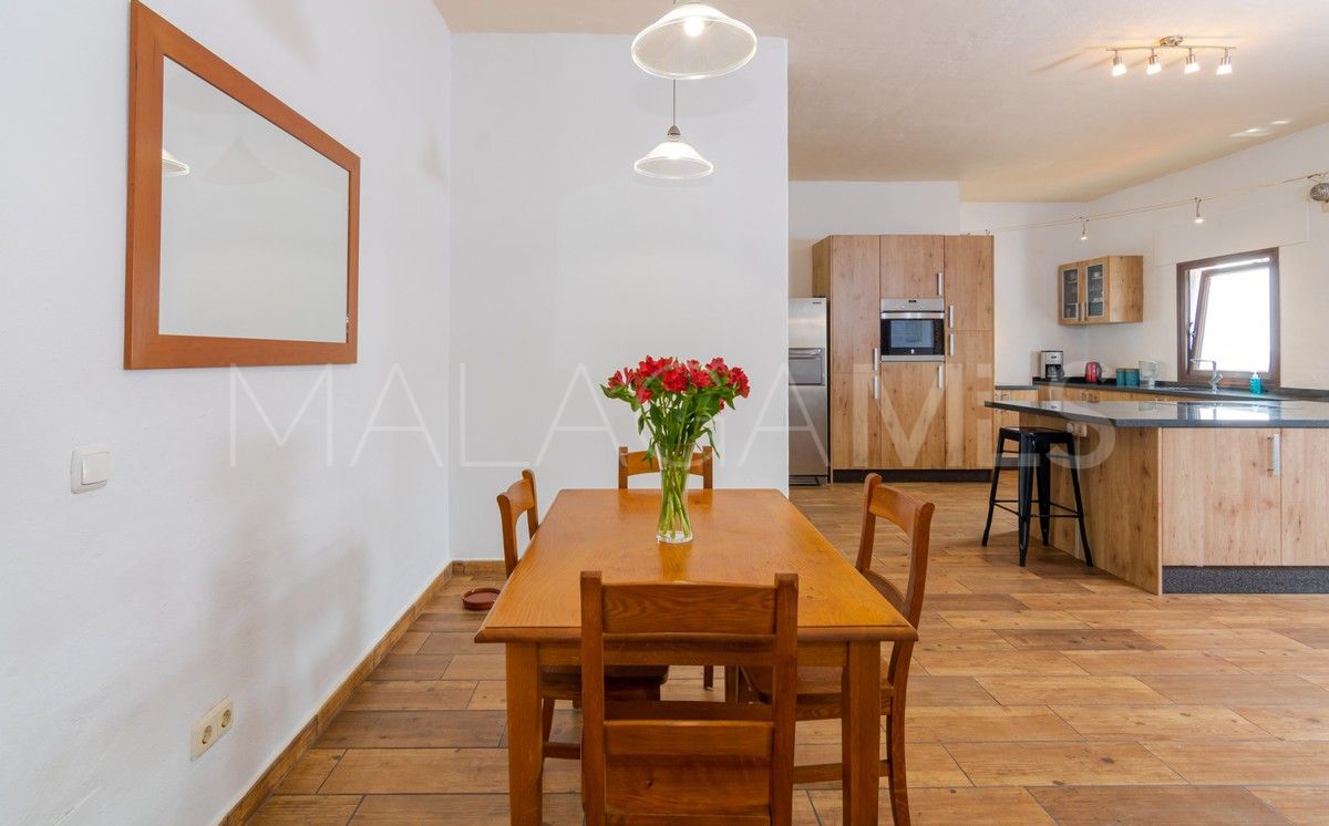 Buy casa with 4 bedrooms in Pueblo