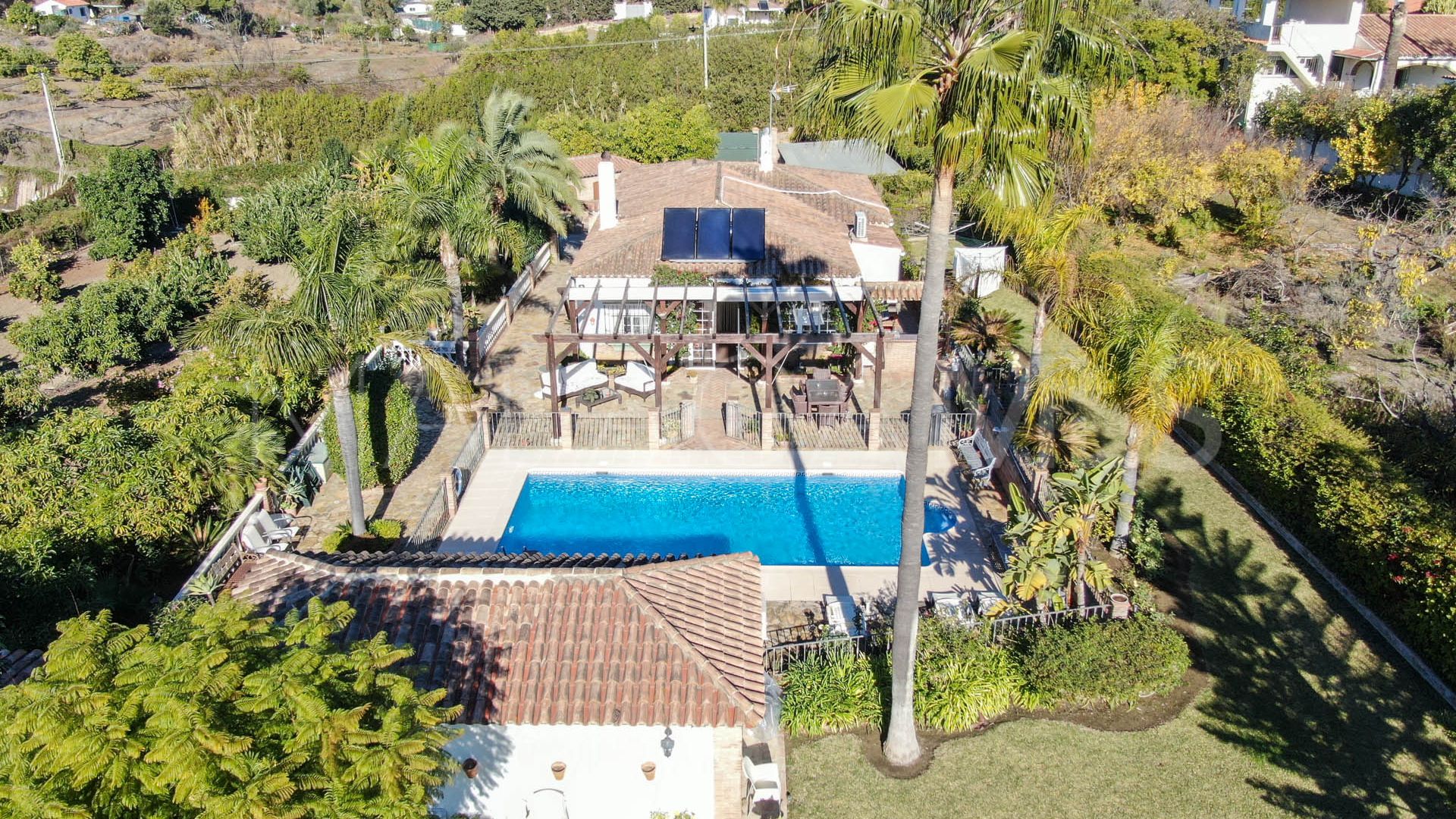 Estepona, finca for sale with 6 bedrooms
