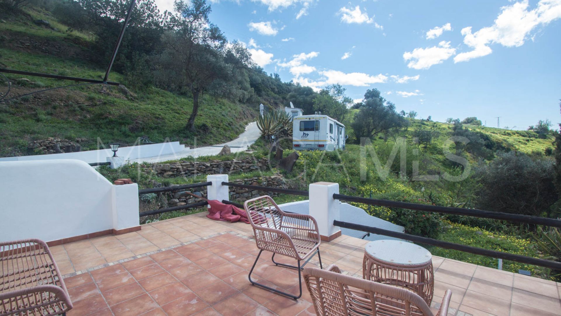 Finca for sale in Casares