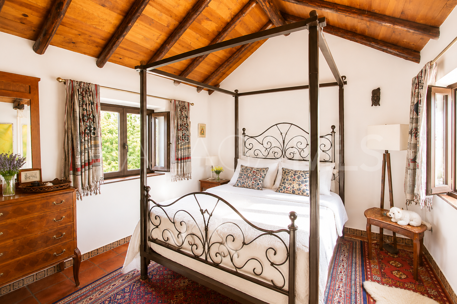 Finca with 4 bedrooms for sale in Casares