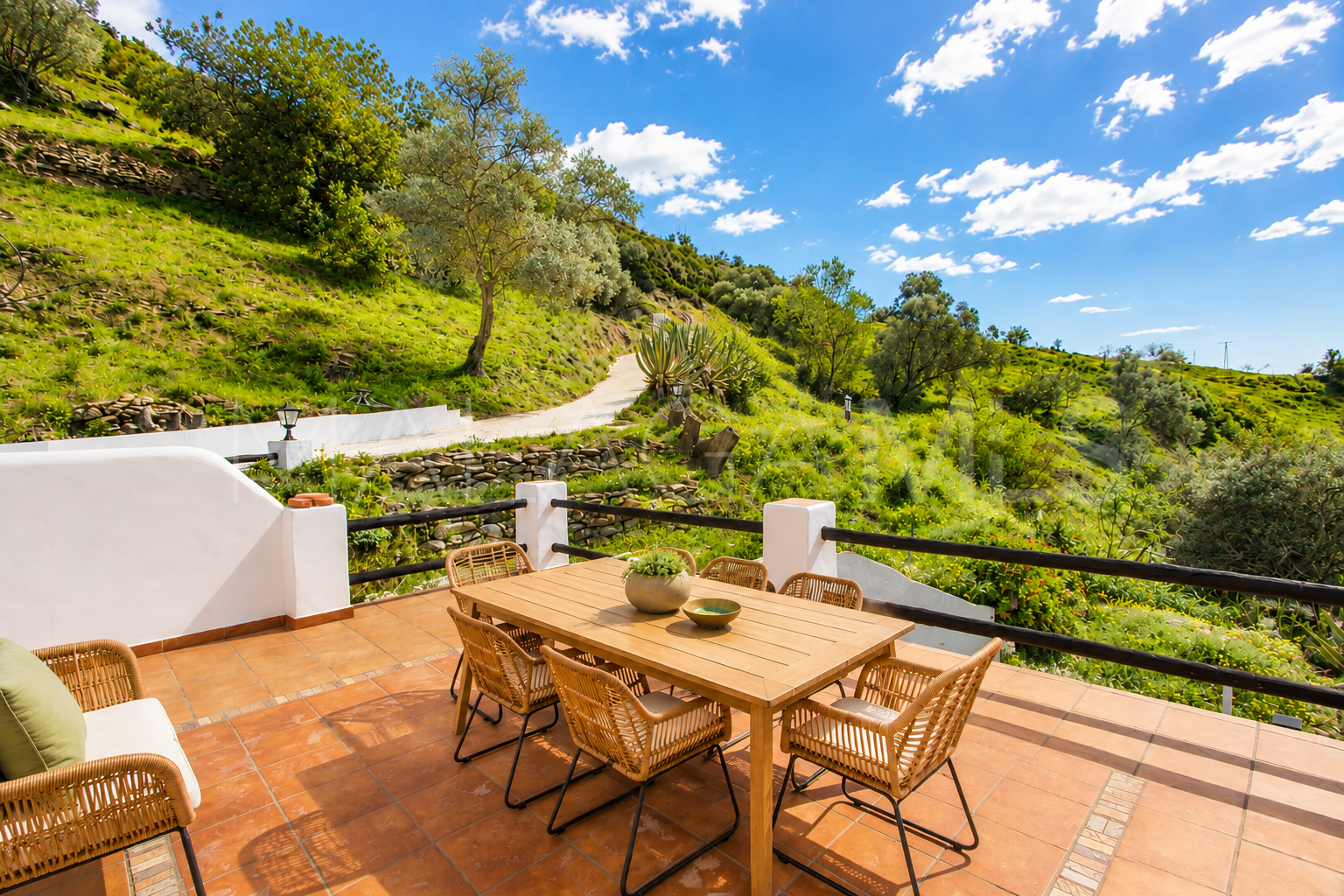 Finca with 4 bedrooms for sale in Casares