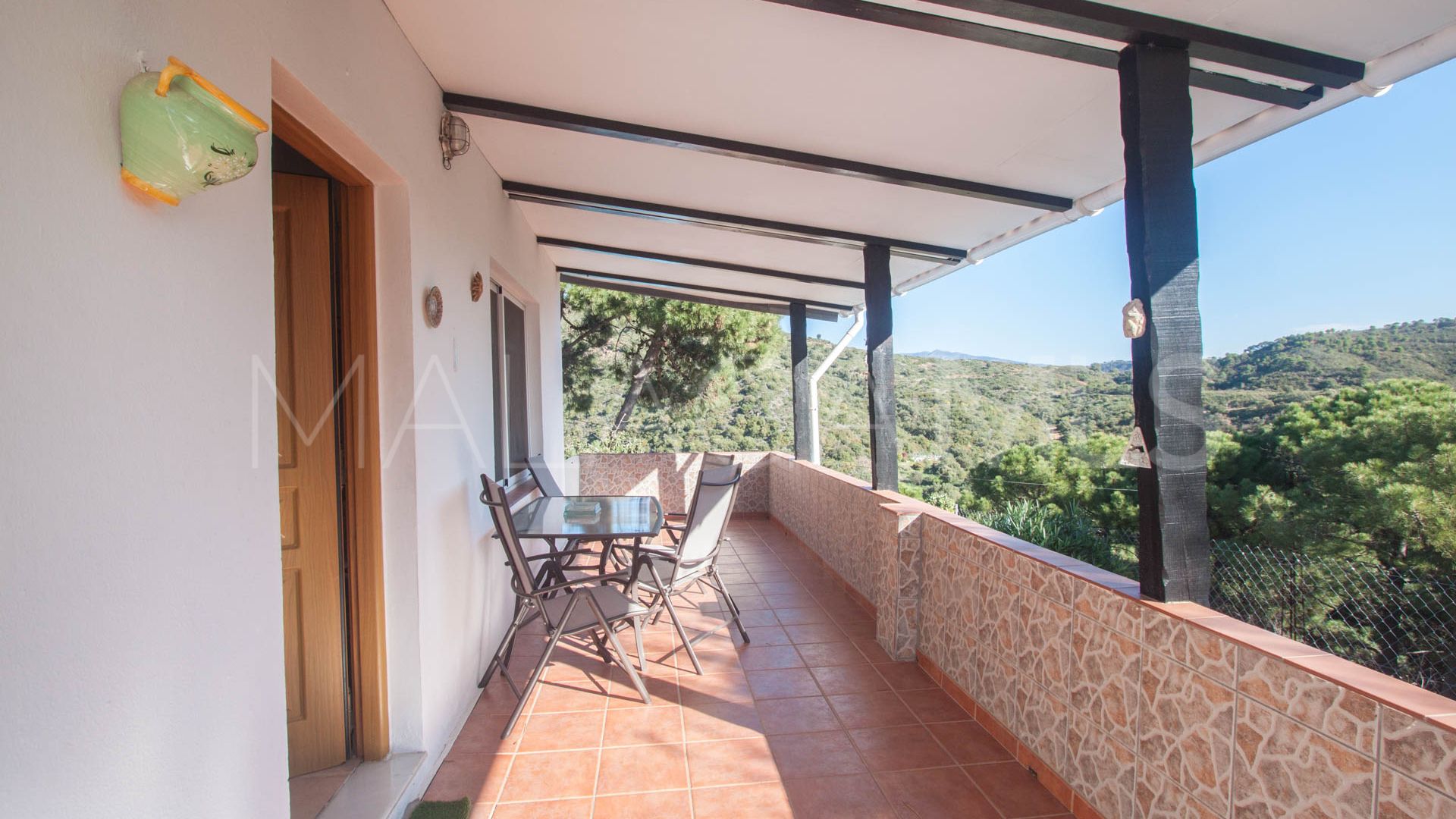 Finca for sale in Estepona