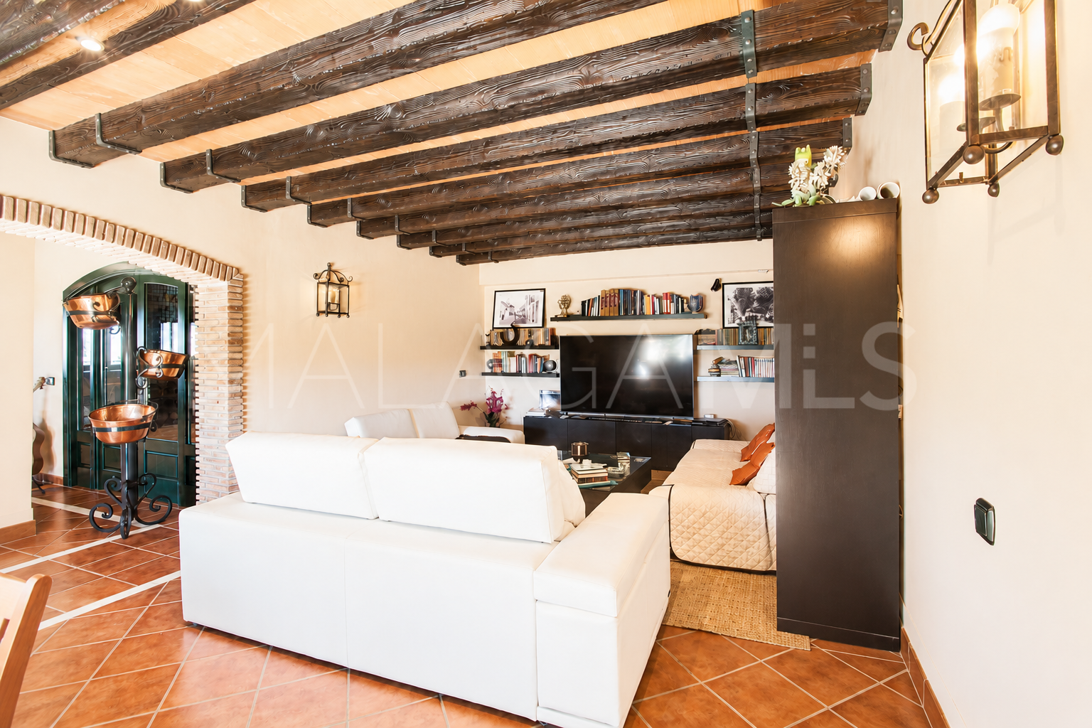 Finca for sale in Estepona