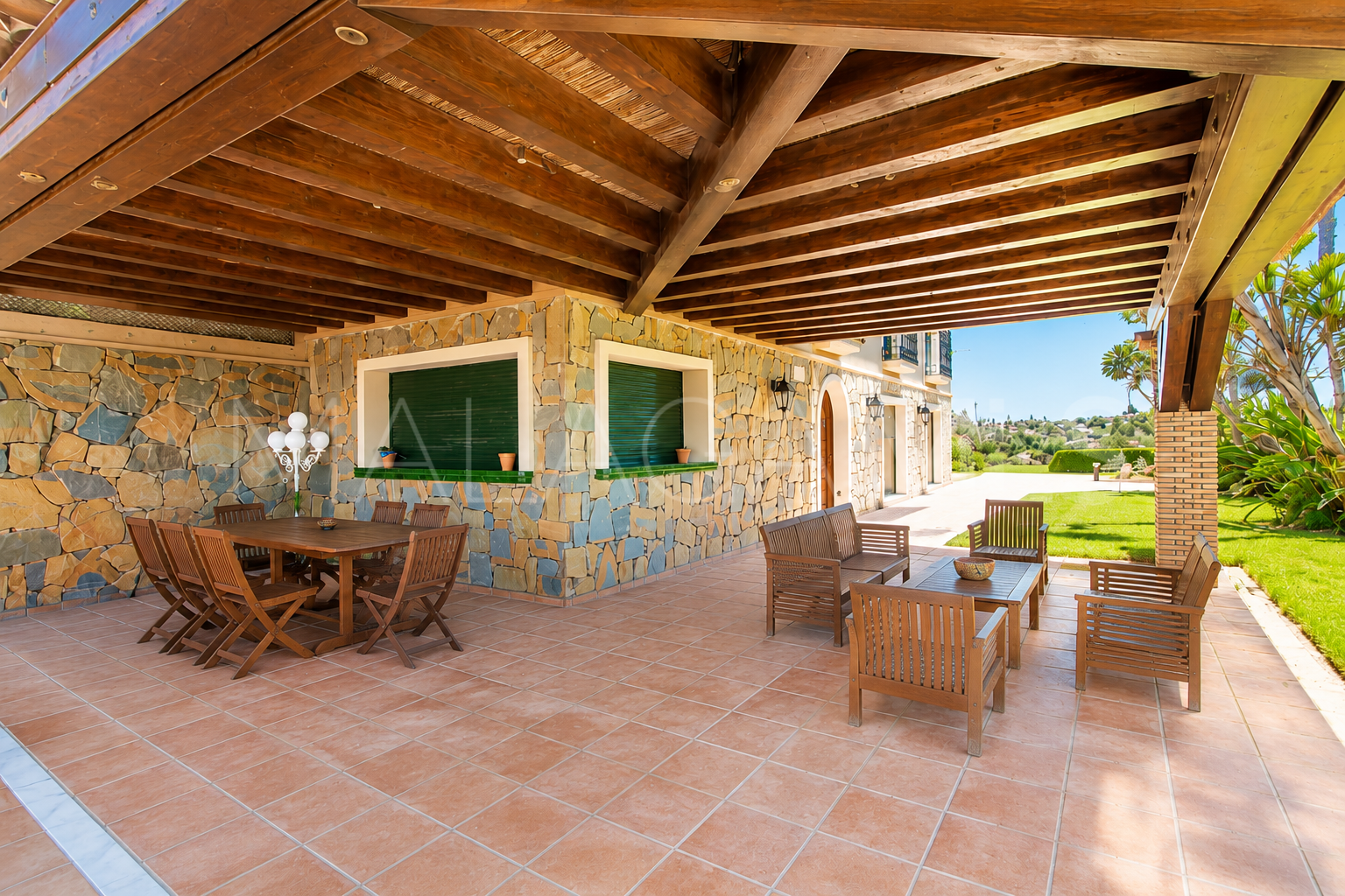 Finca for sale in Estepona