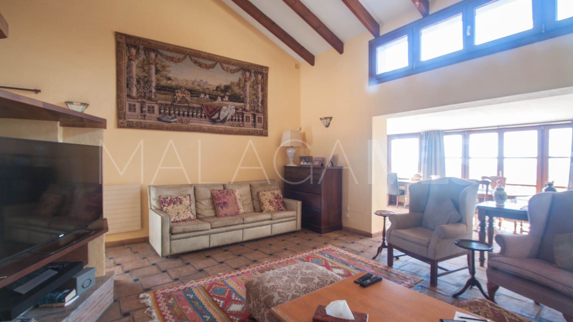 Finca with 5 bedrooms for sale in Estepona