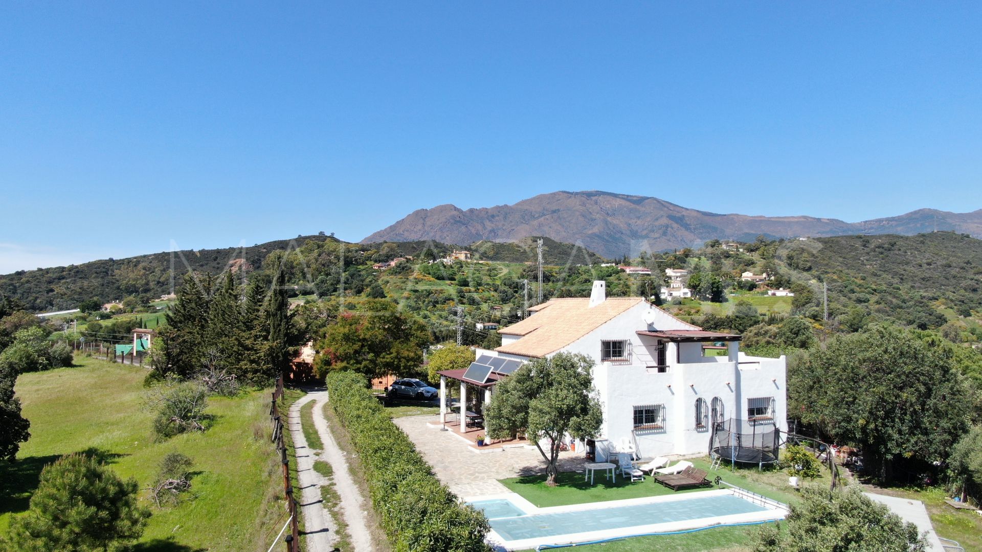 4 bedrooms finca for sale in Estepona