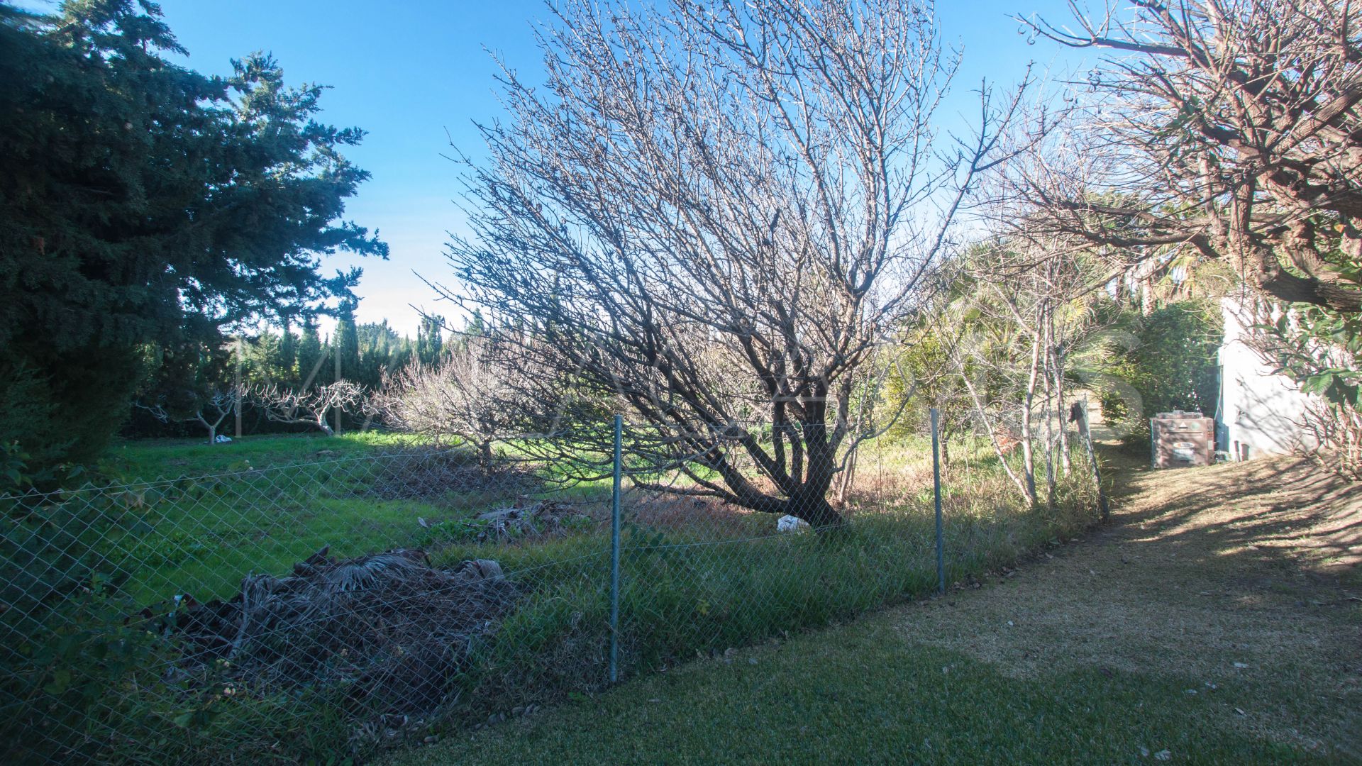 Se vende finca with 3 bedrooms in Estepona