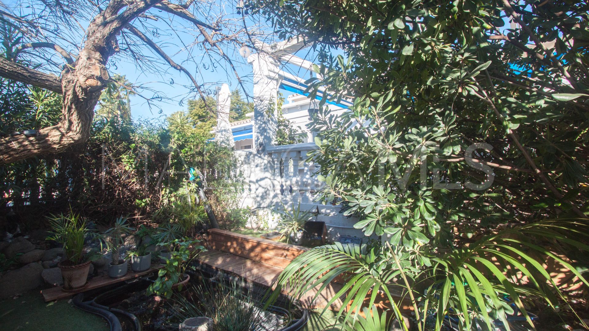 Se vende finca with 3 bedrooms in Estepona