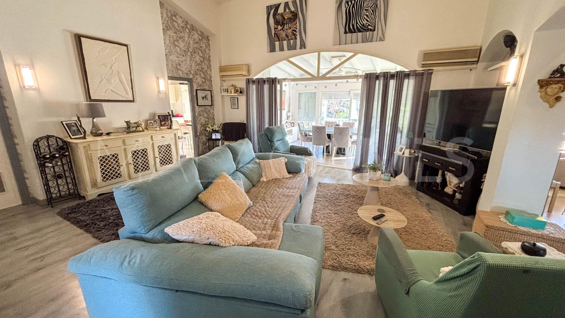 Se vende finca with 3 bedrooms in Estepona