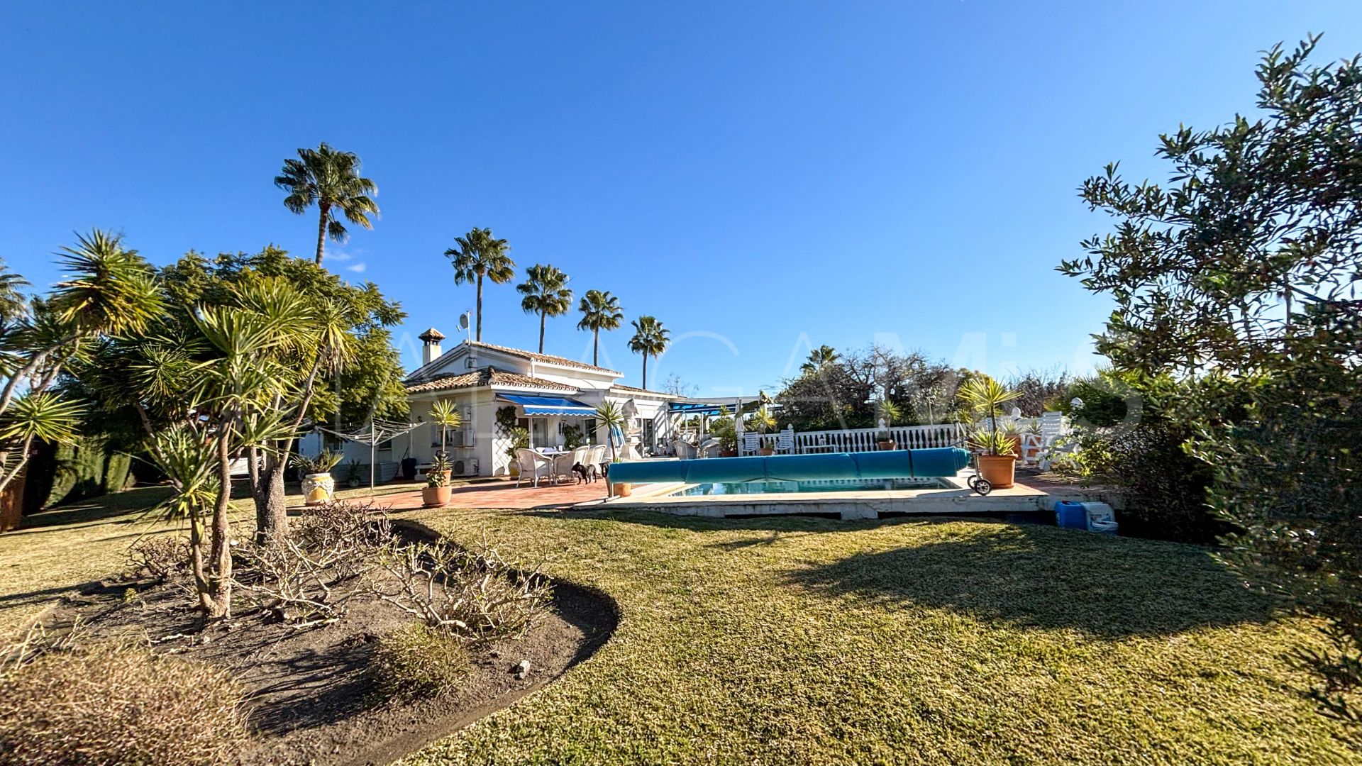 Se vende finca with 3 bedrooms in Estepona