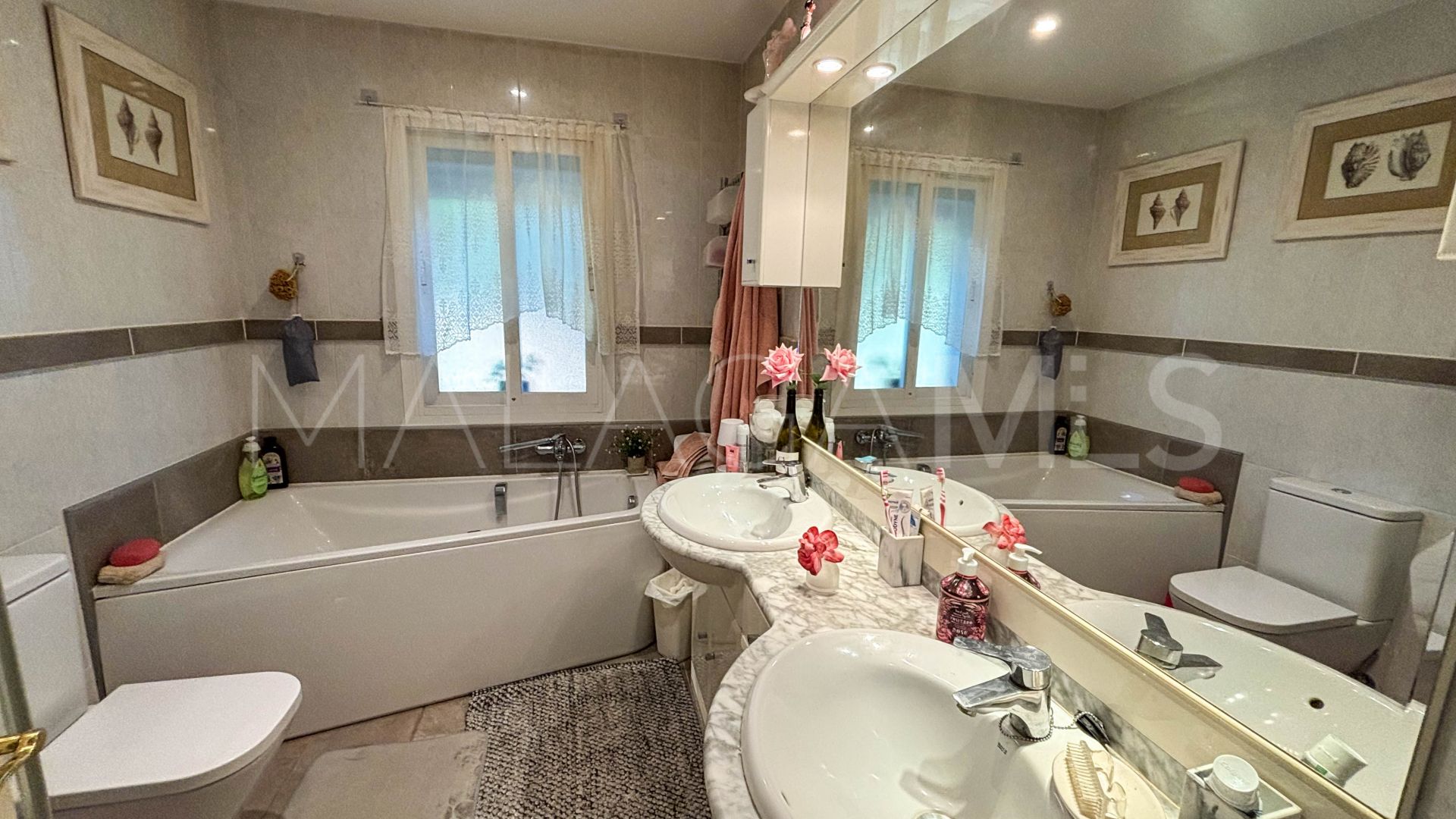 Se vende finca with 3 bedrooms in Estepona