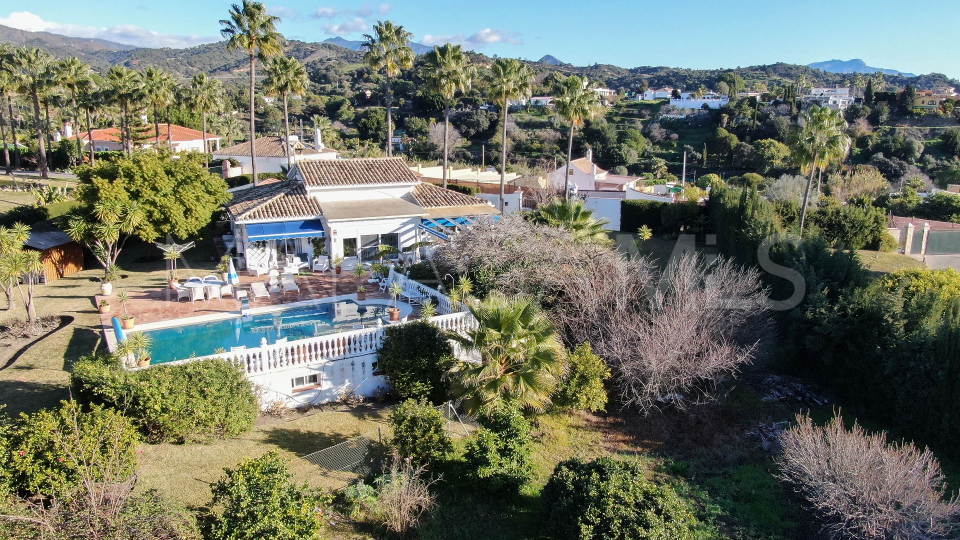 Se vende finca with 3 bedrooms in Estepona
