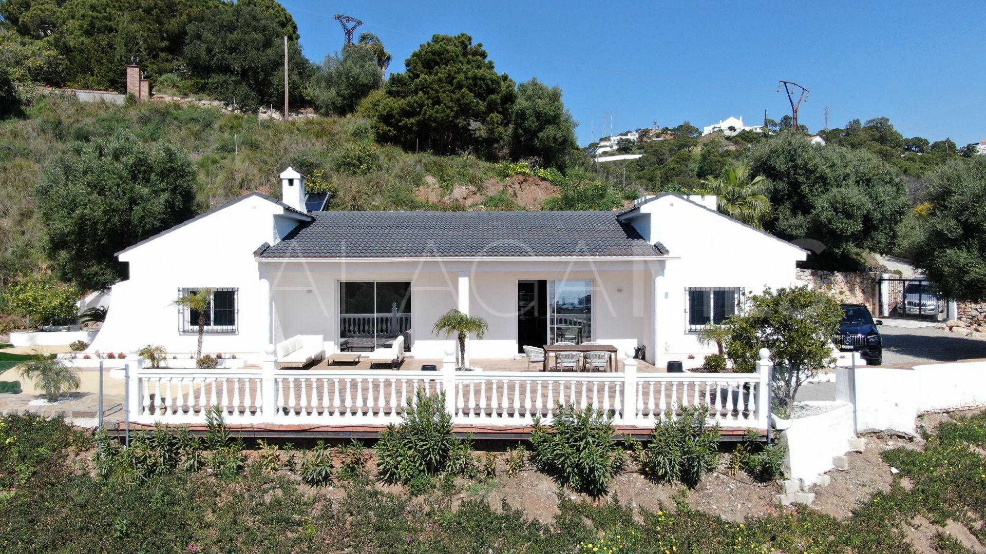 Finca for sale in Estepona