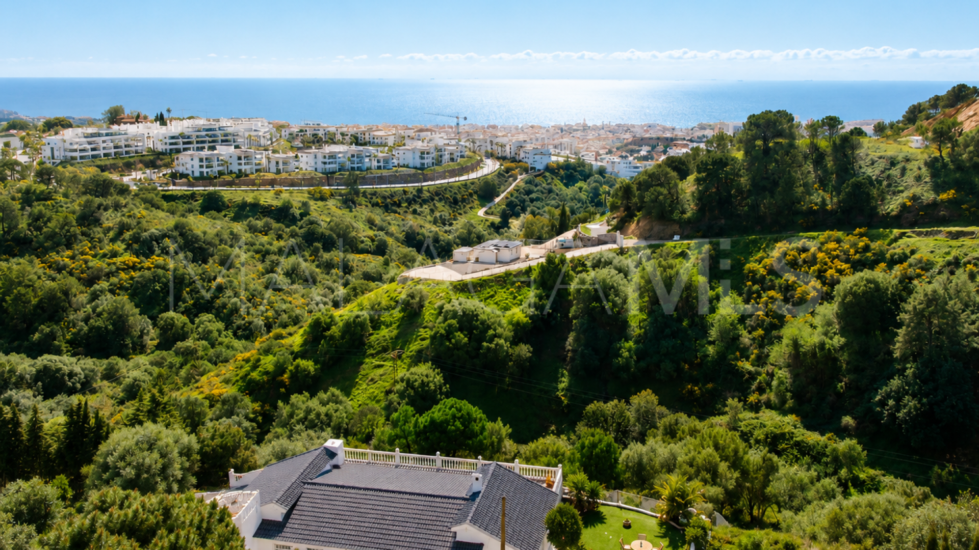 Finca for sale in Estepona