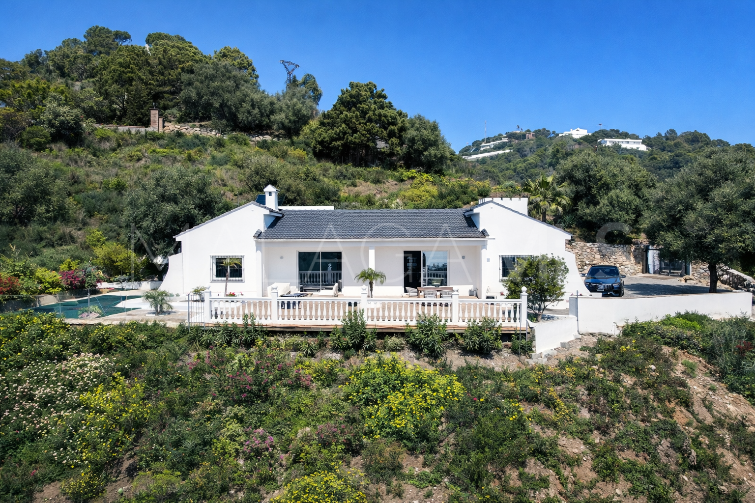 Finca for sale in Estepona