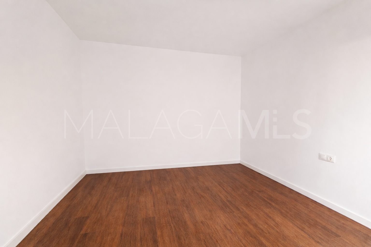 Finca for sale in Estepona