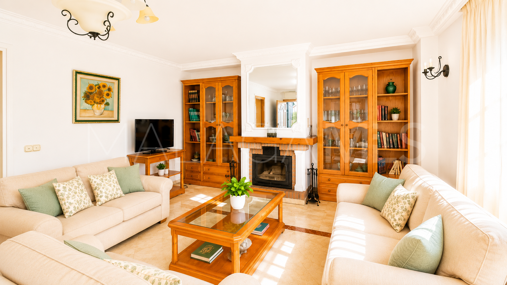 Finca with 3 bedrooms for sale in Estepona