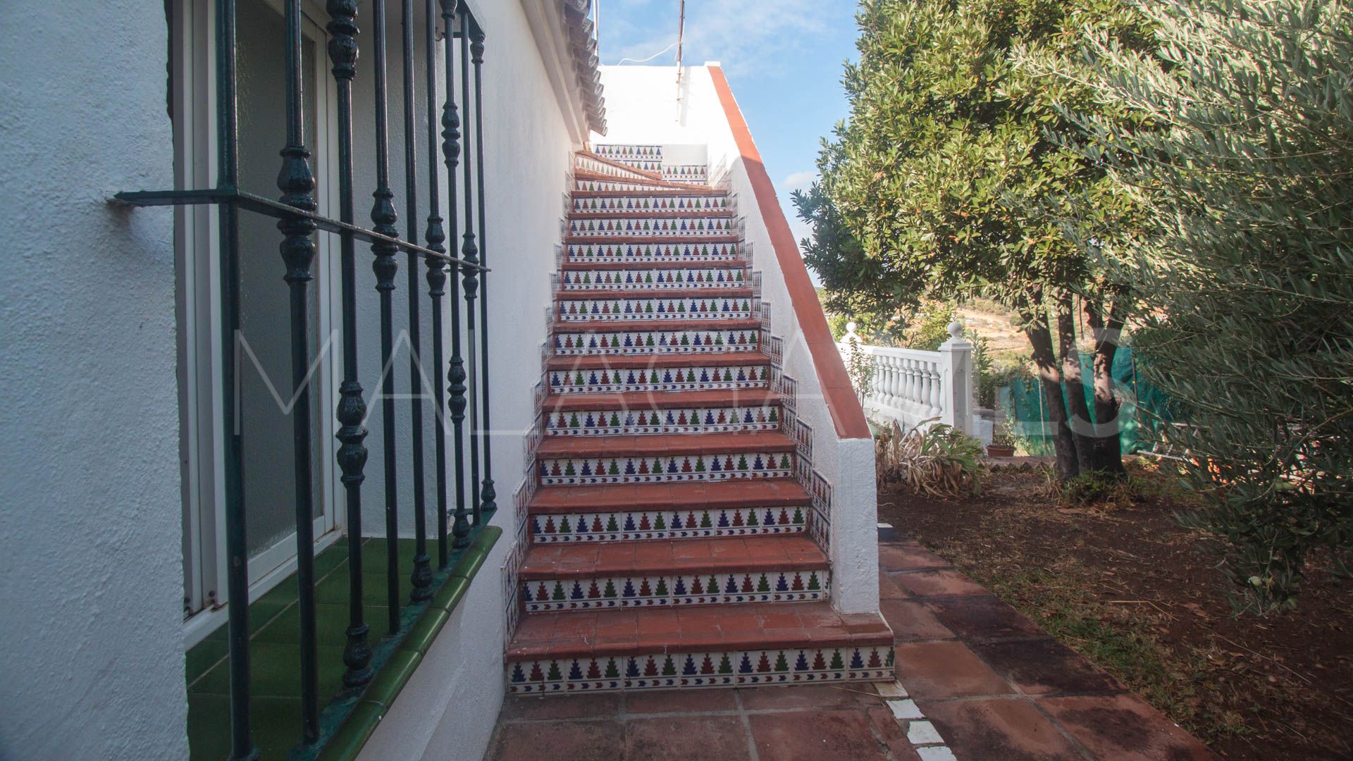 Finca for sale in Estepona