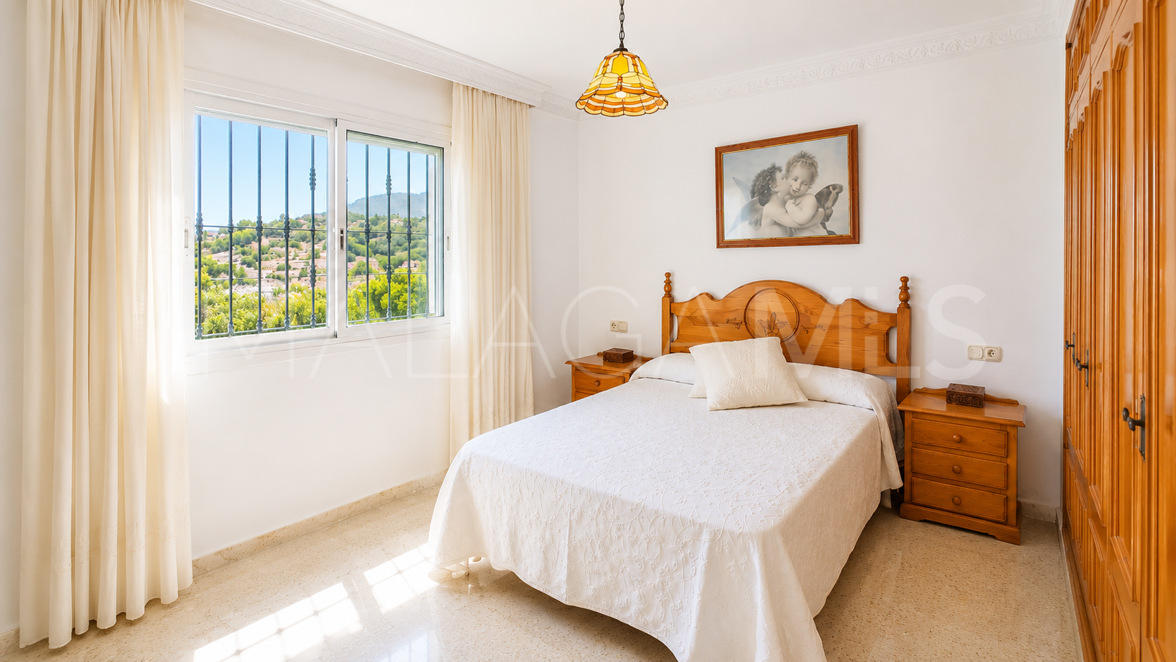 Finca with 3 bedrooms for sale in Estepona