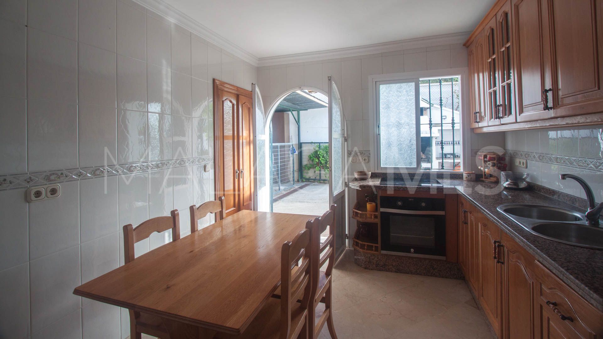 Finca for sale in Estepona