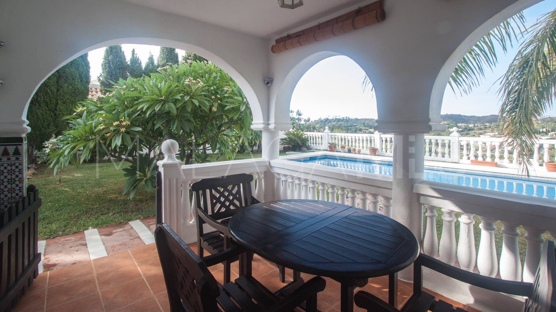 Finca for sale in Estepona