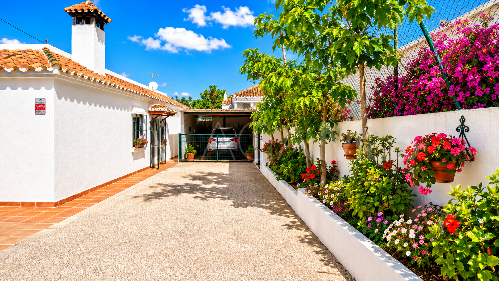 Finca with 3 bedrooms for sale in Estepona