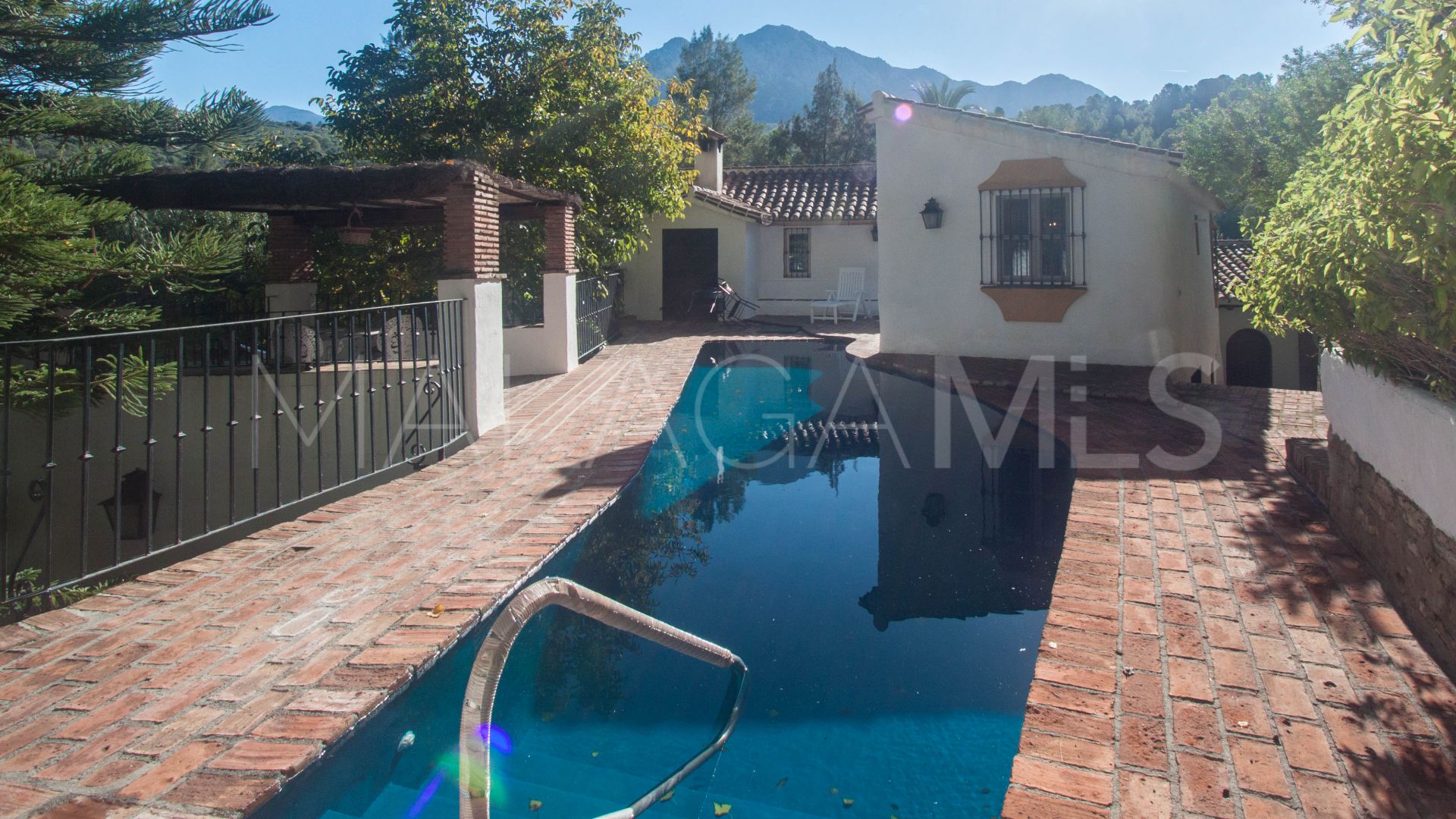 For sale finca in Casares