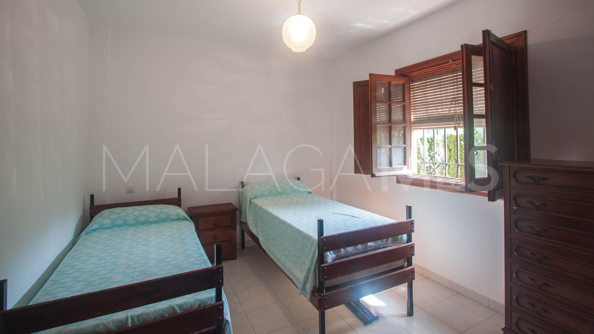 Finca for sale in Estepona