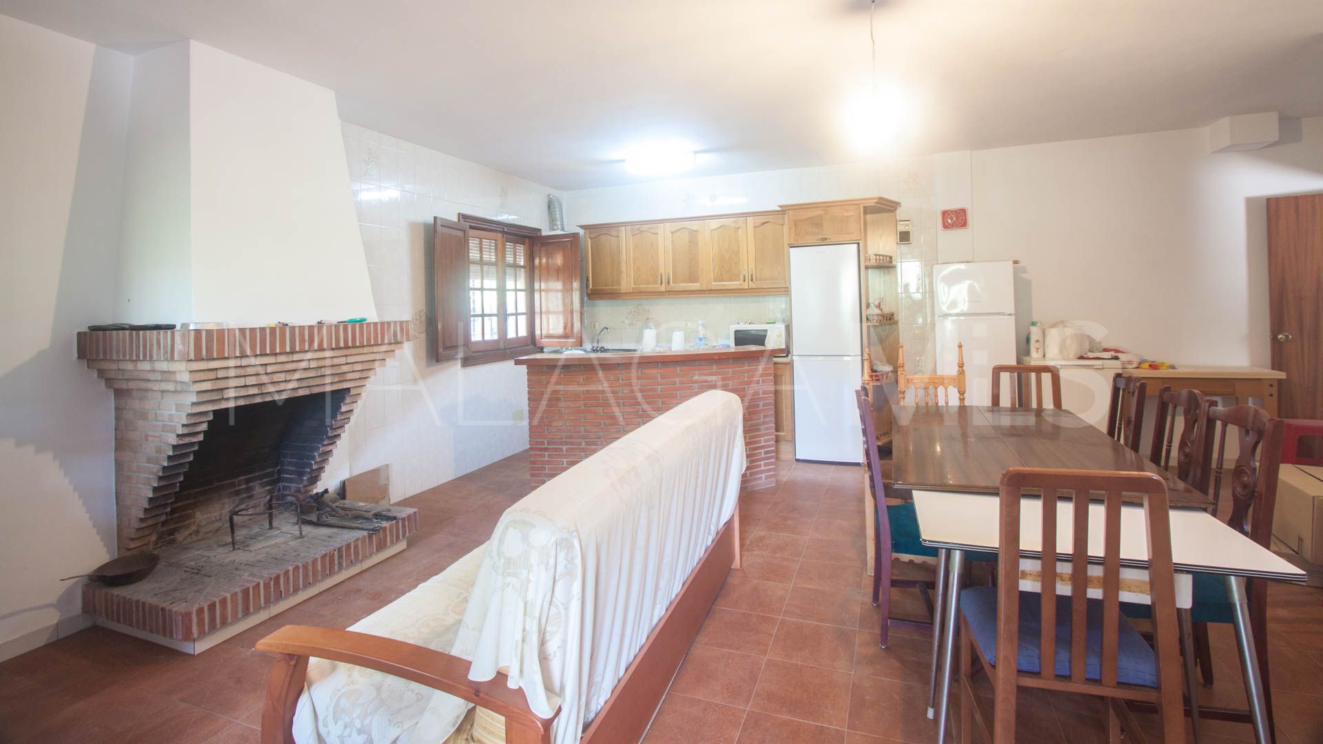 Finca for sale in Estepona