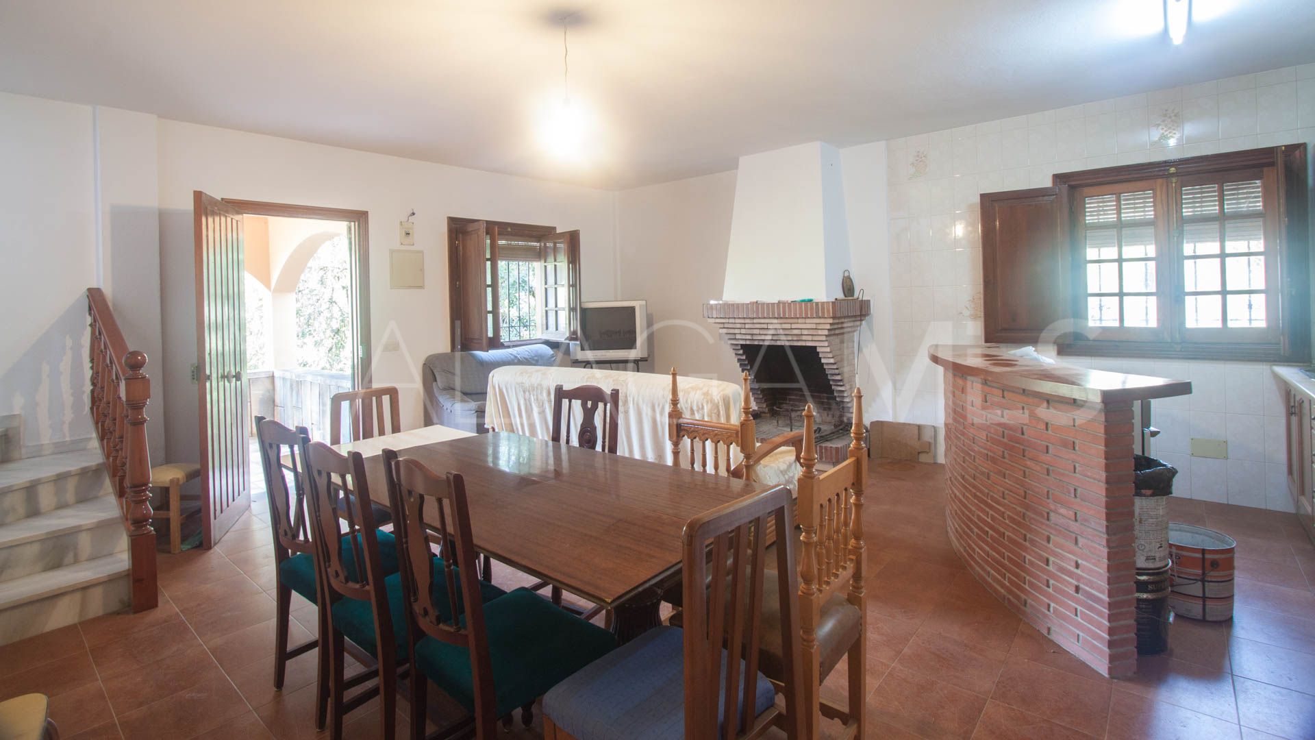 Finca for sale in Estepona