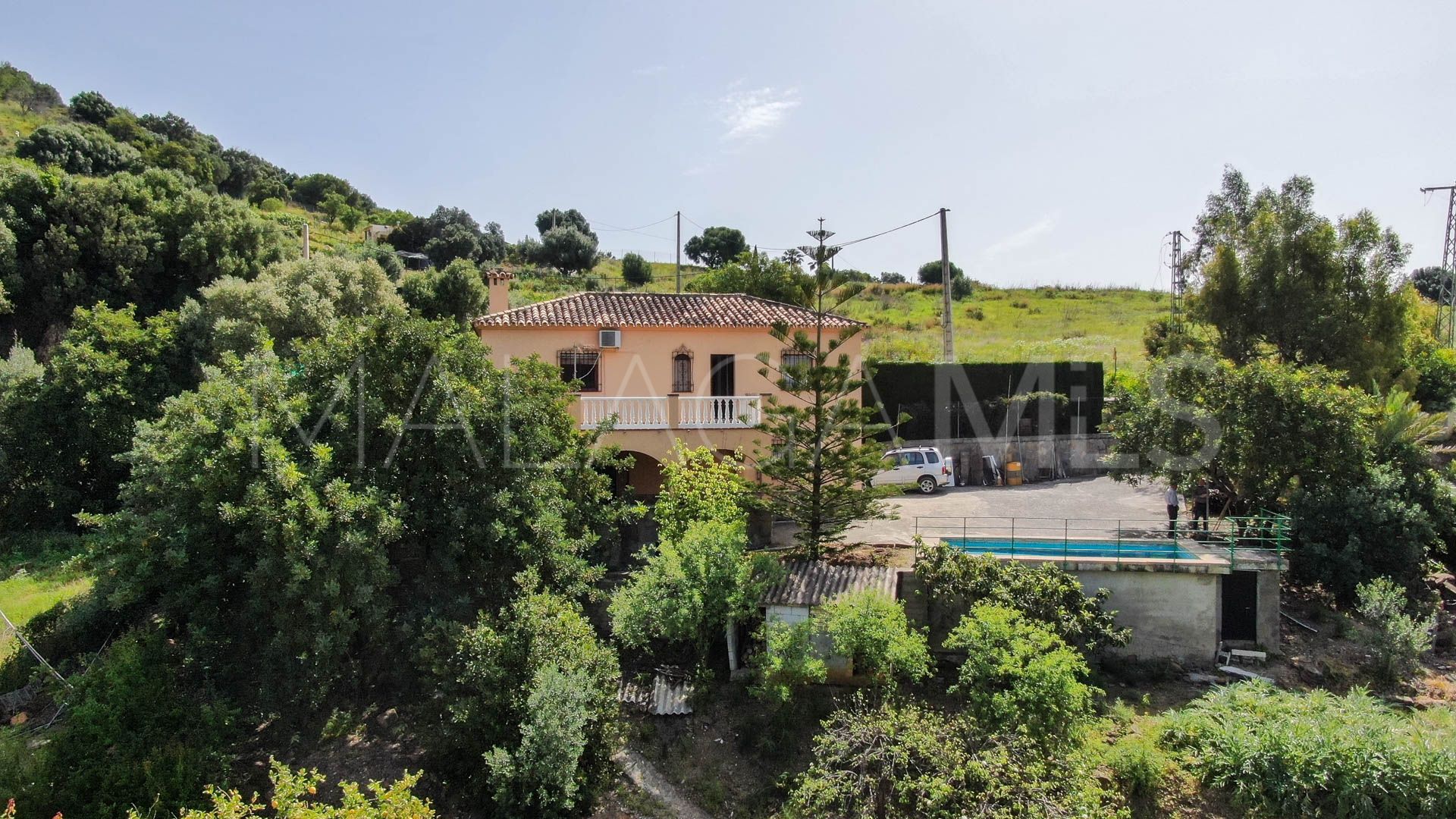 Finca for sale in Estepona