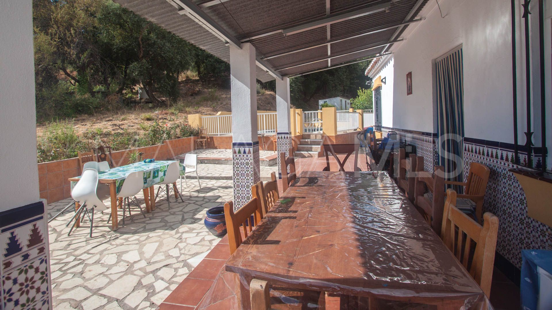 Finca for sale in Estepona