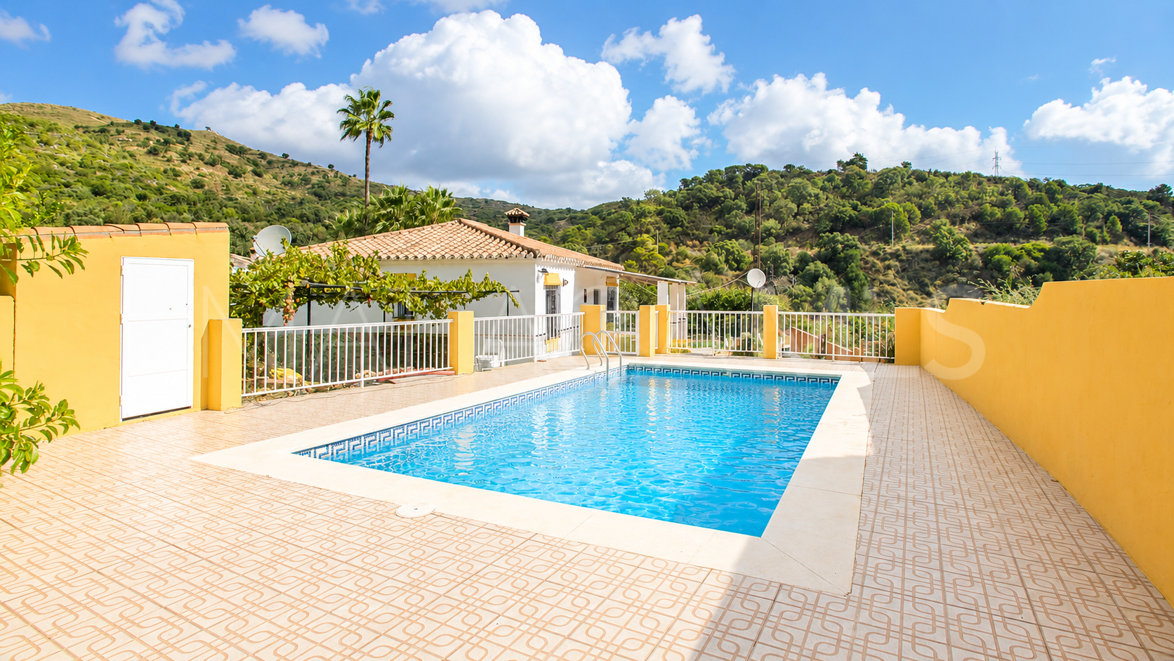 Estepona, finca for sale de 3 bedrooms