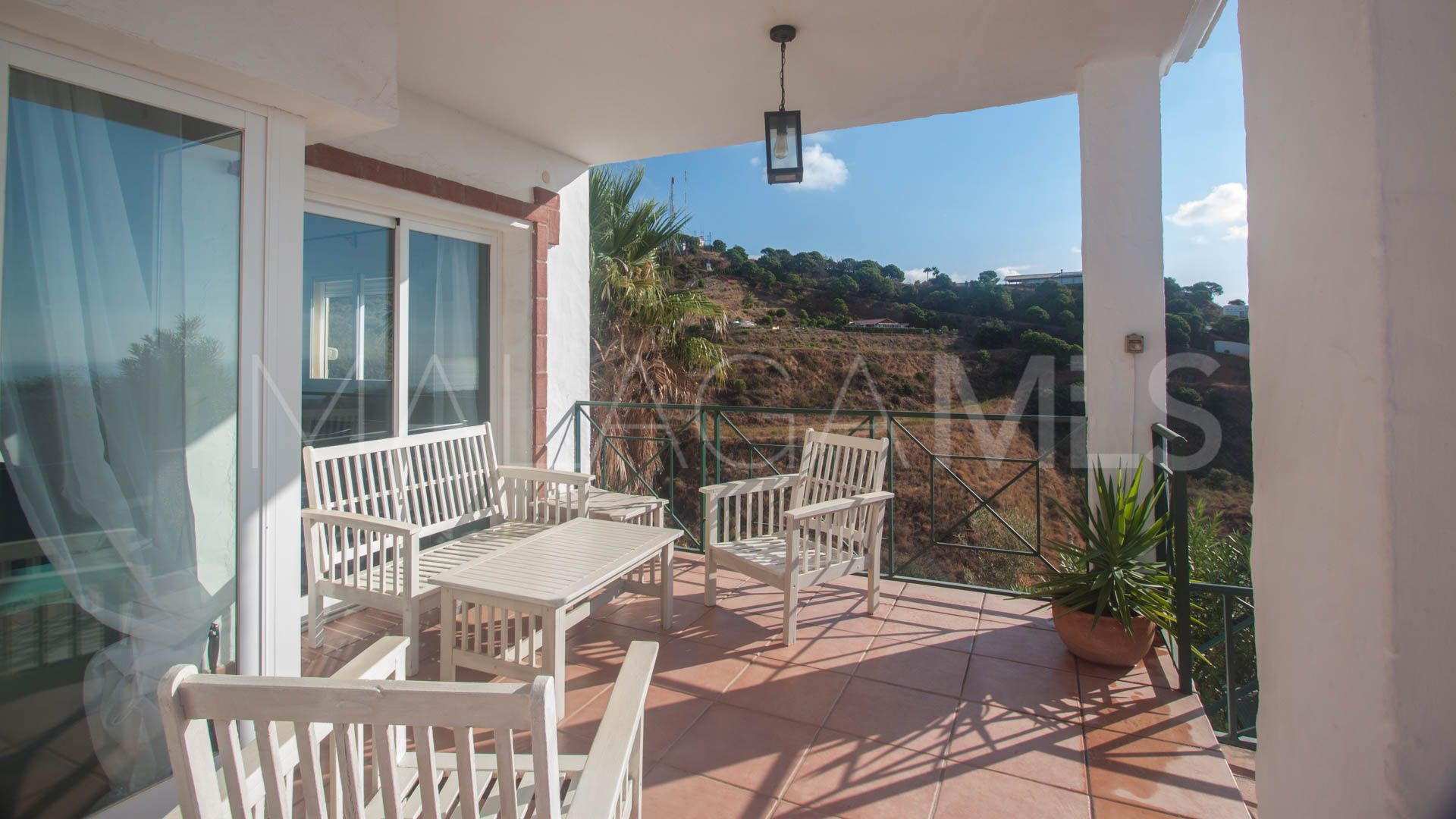 Finca for sale in Estepona