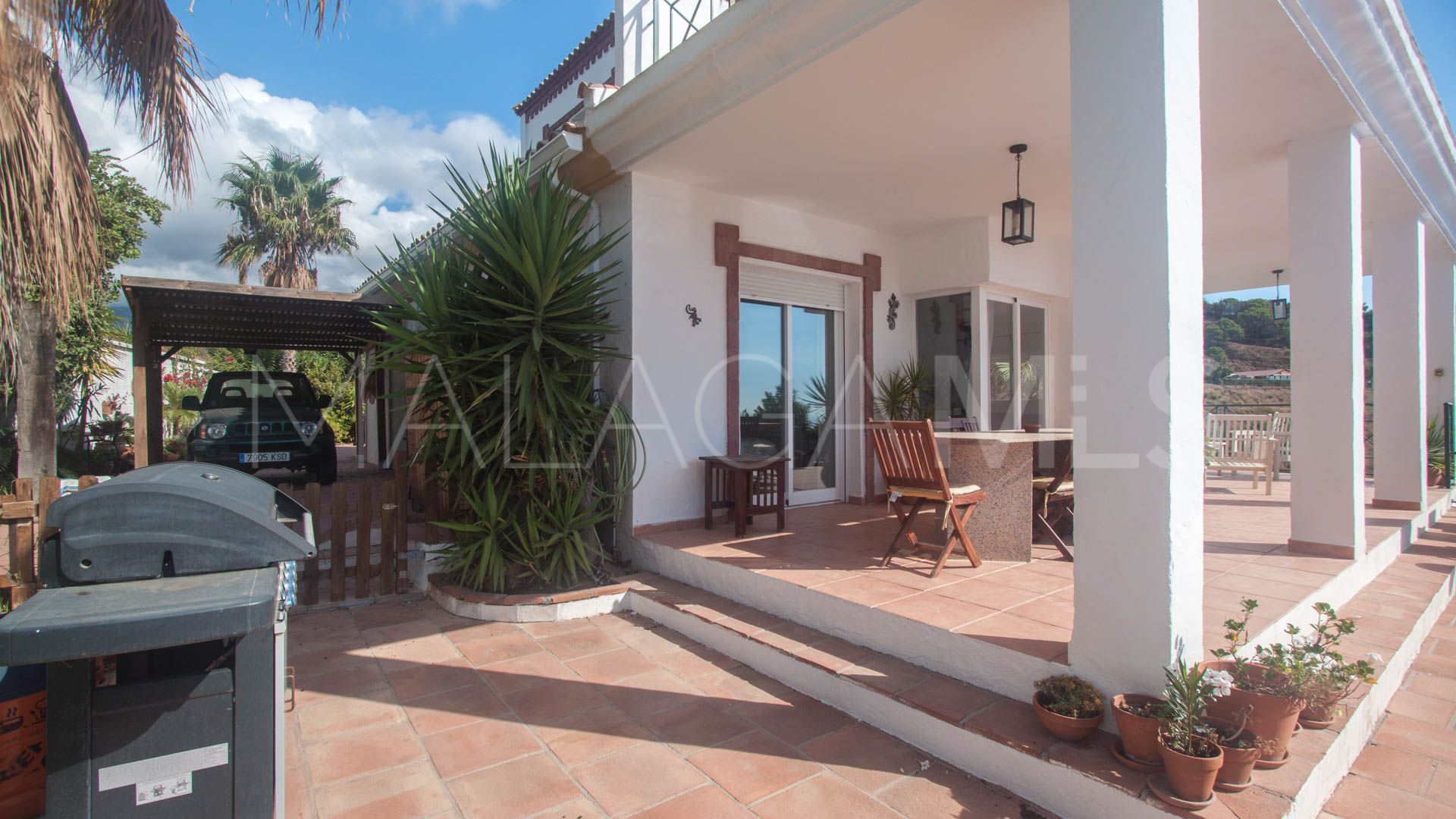 Finca for sale in Estepona