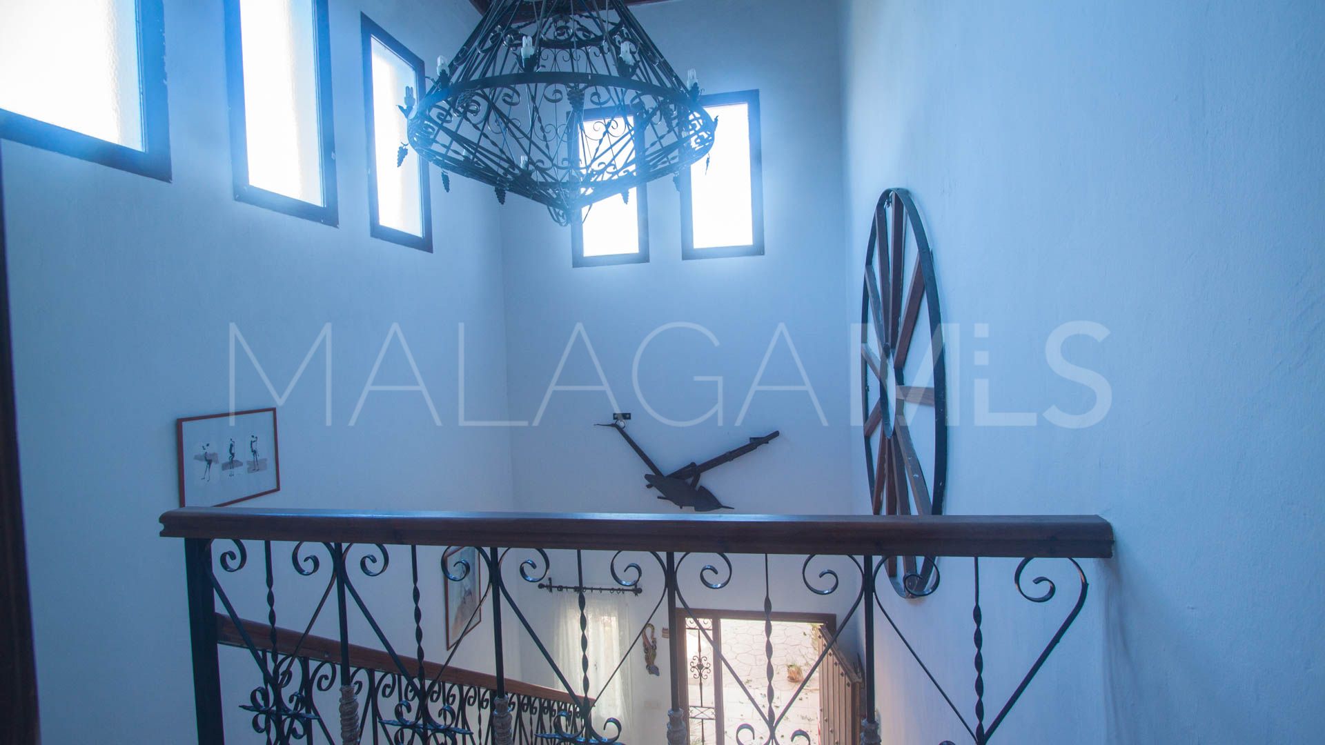 Finca for sale in Estepona
