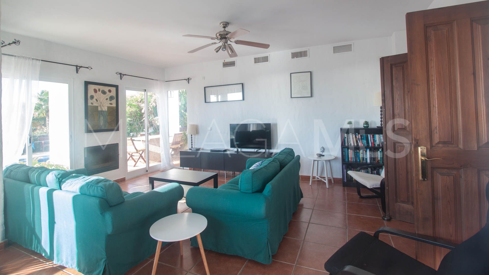 Finca for sale in Estepona