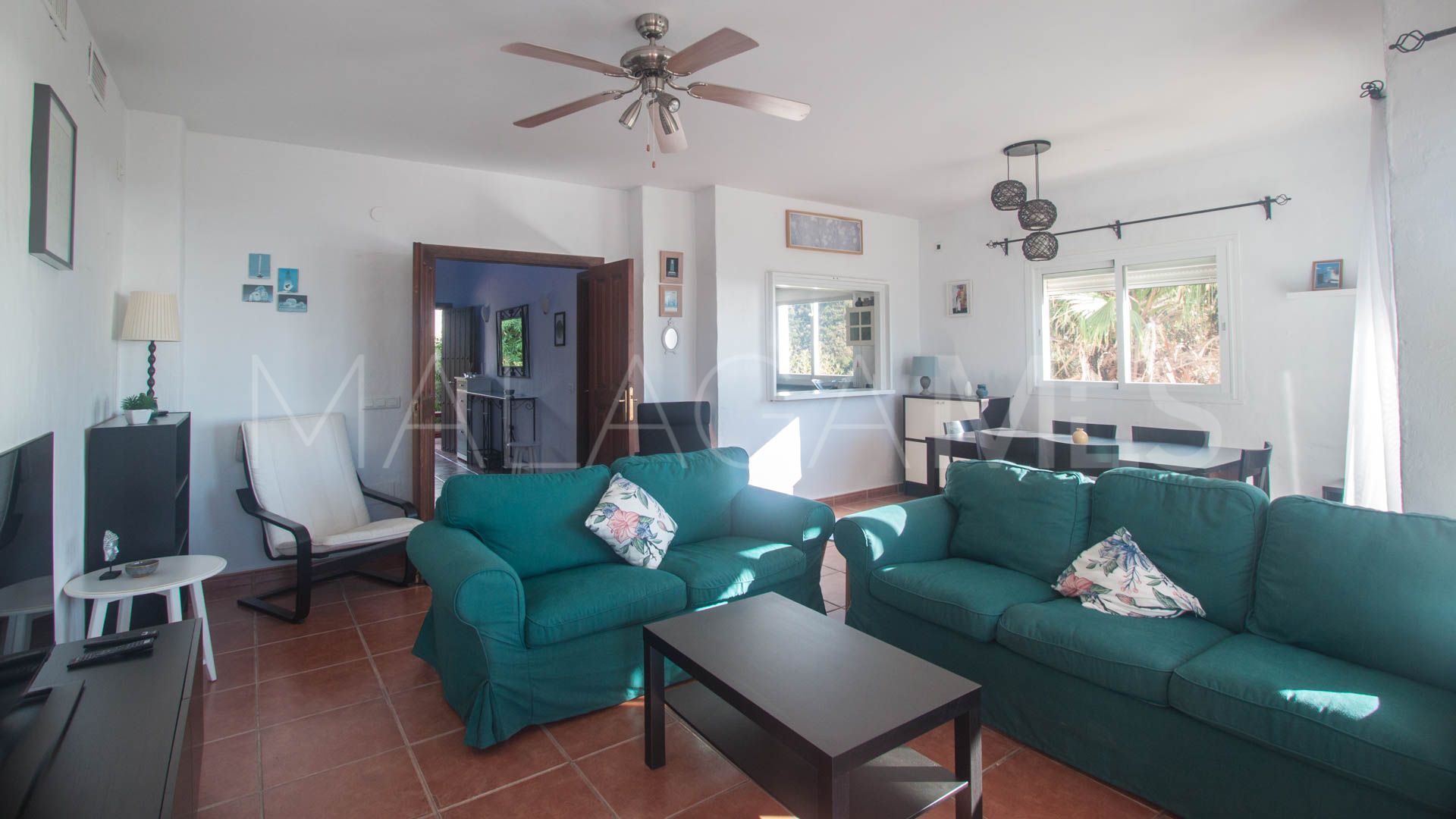 Finca for sale in Estepona