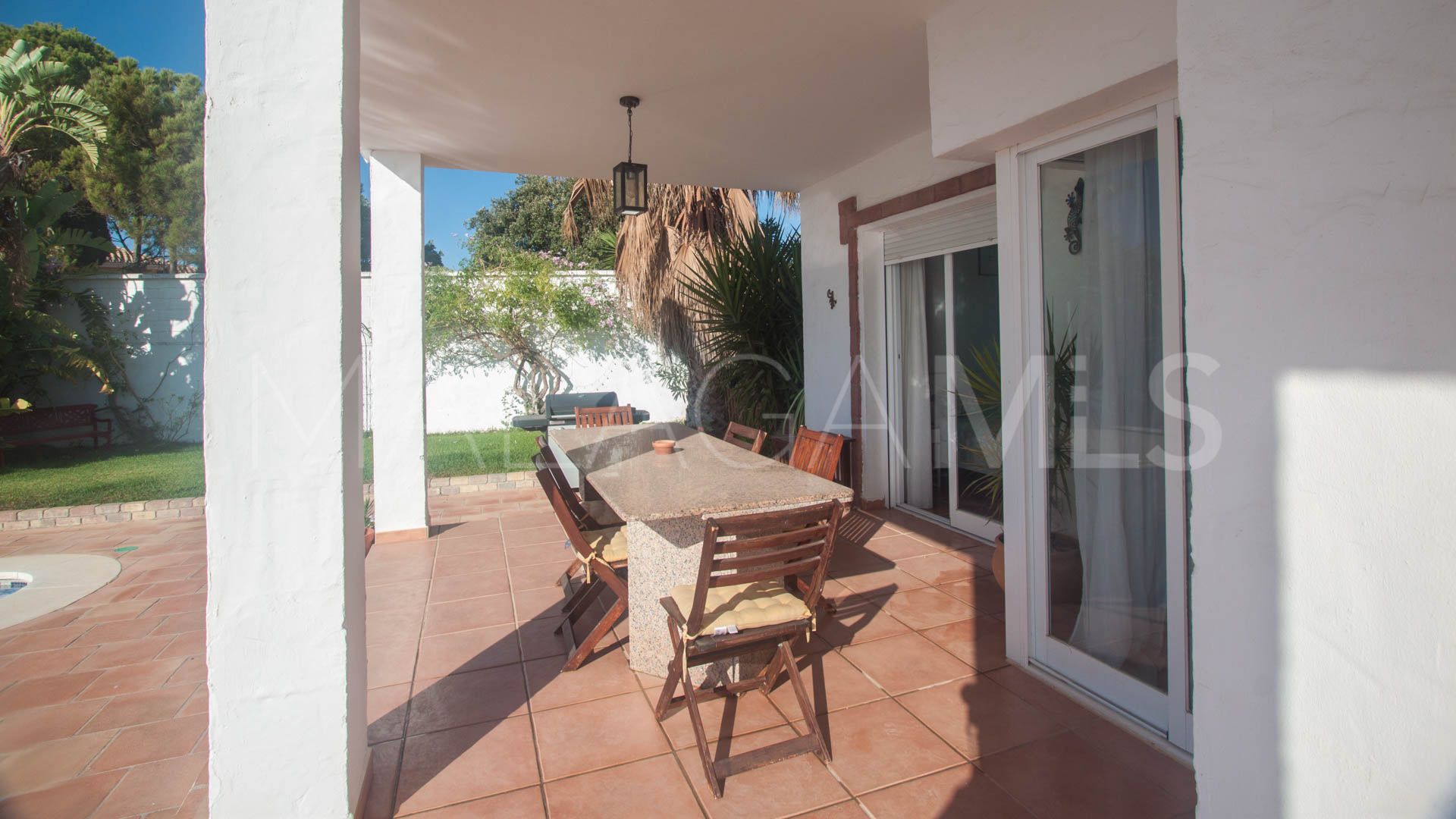 Finca for sale in Estepona