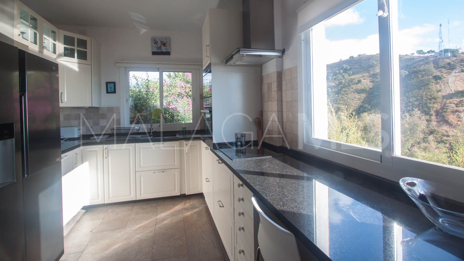 Finca for sale in Estepona