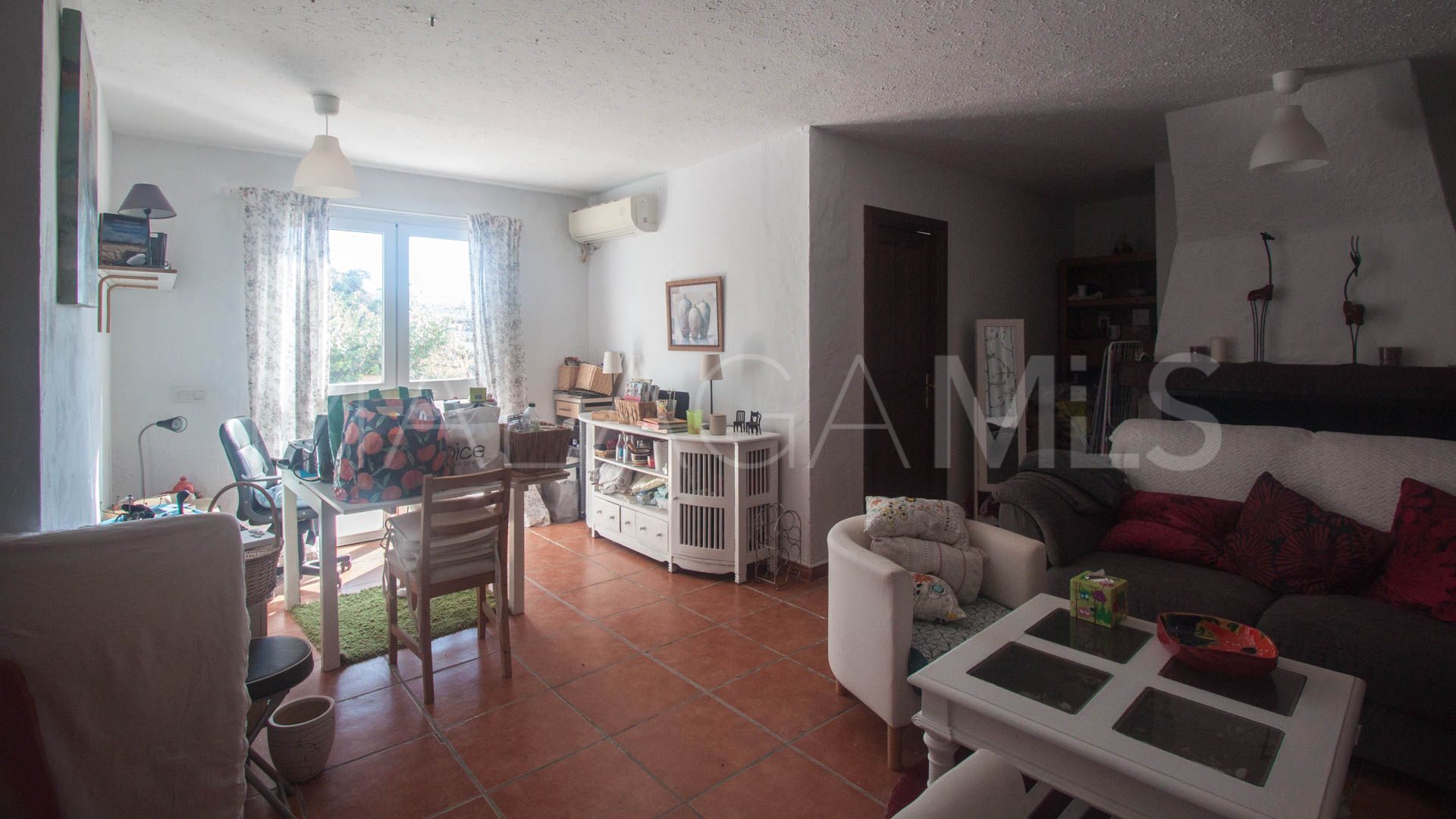 Finca for sale in Estepona