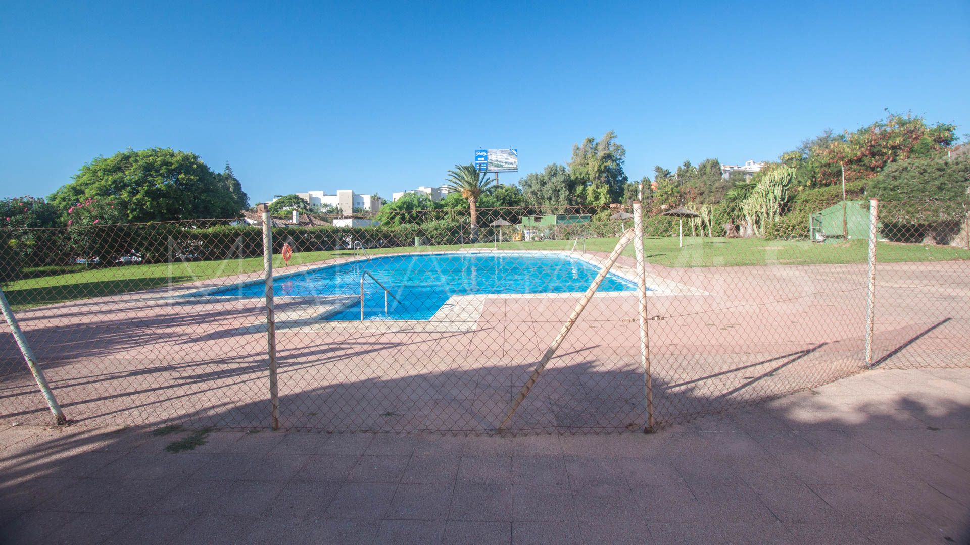 Maison de ville for sale in Estepona