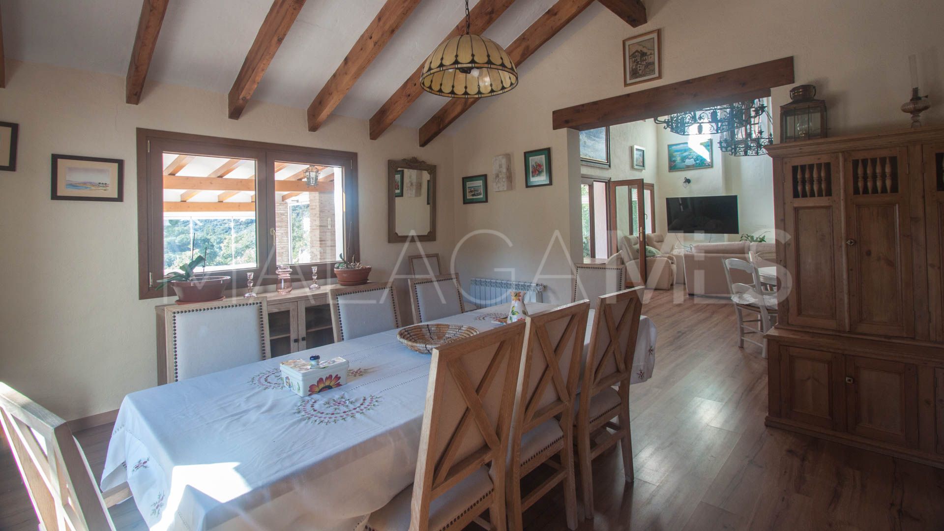 Finca for sale in Casares