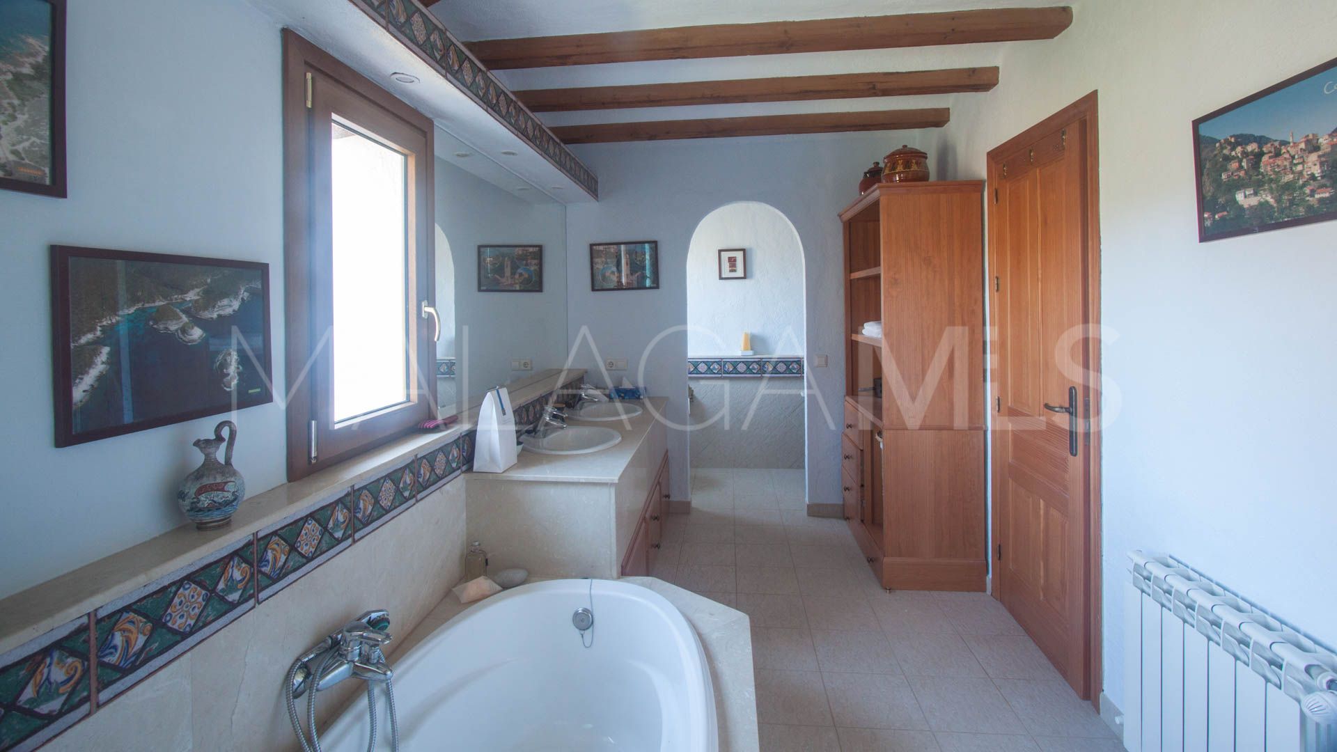 Finca for sale in Casares