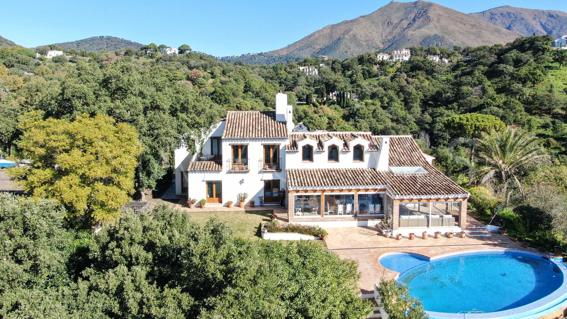 Finca for sale in Casares