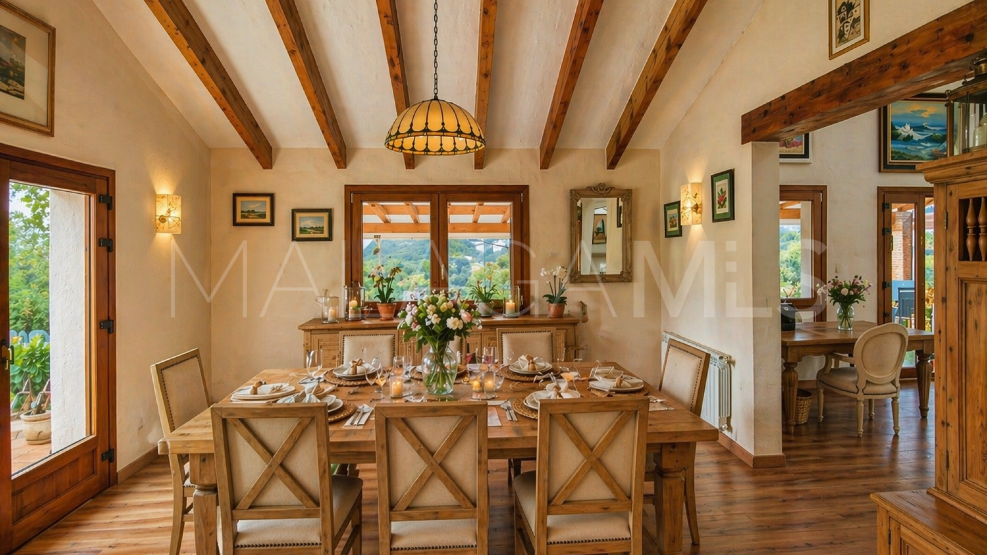 Finca for sale in Casares