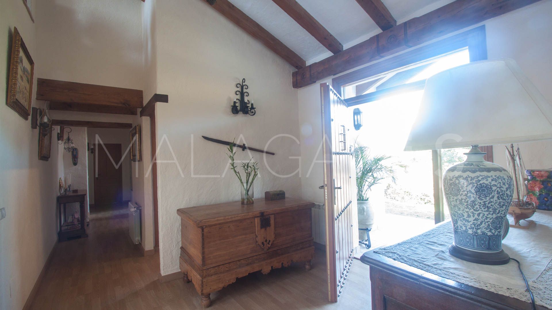 Finca for sale in Casares