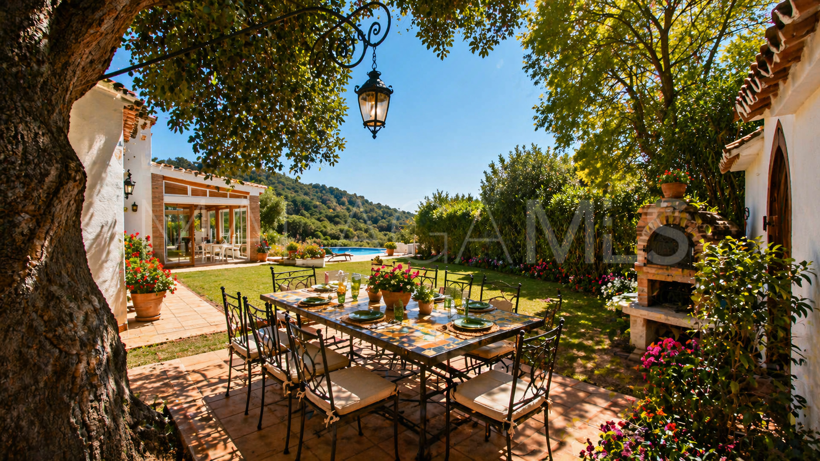 Finca for sale in Casares