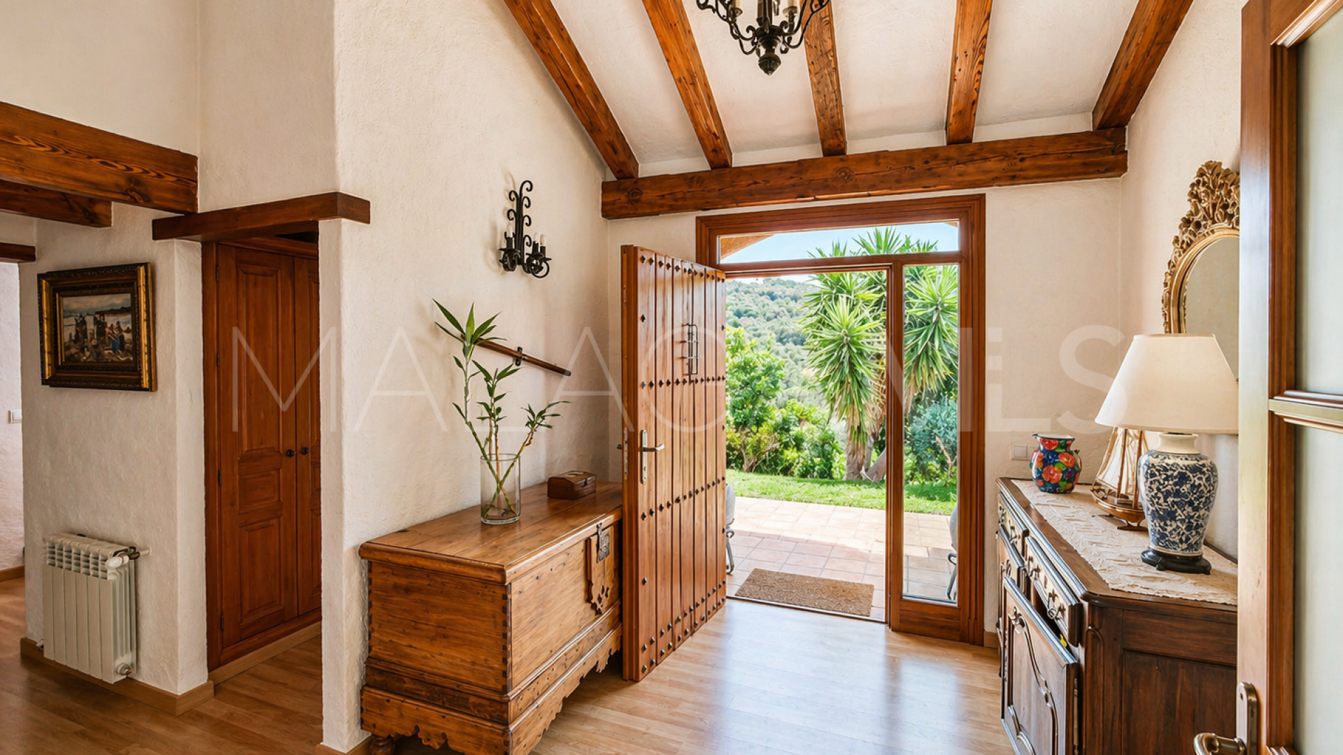 Finca for sale in Casares