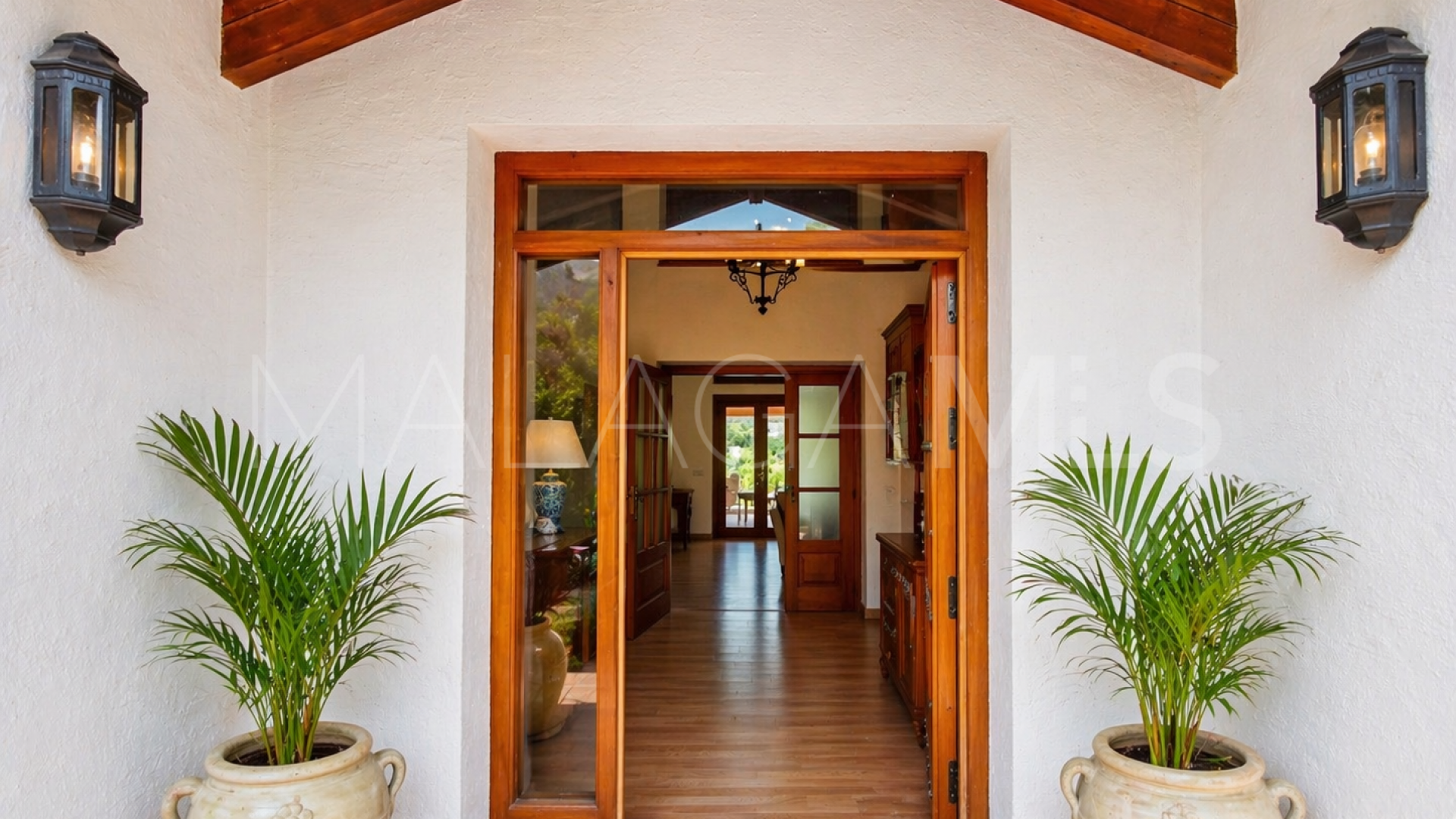 Finca for sale in Casares